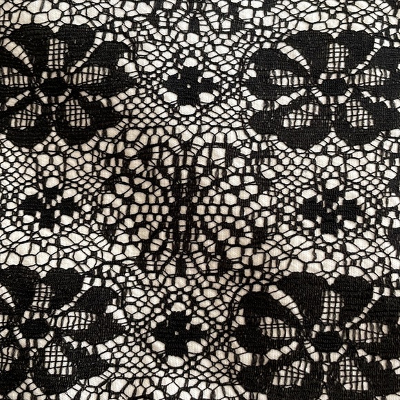 ESCADA black/white lace-look jeans size 36 EU, NWT - Picture 4 of 14